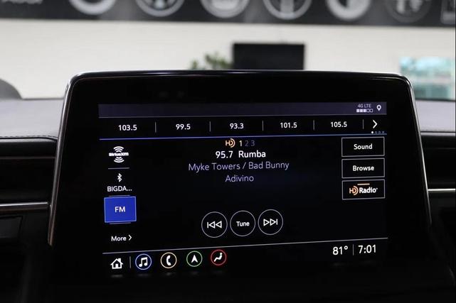 Photo of 2021 Off white Chevrolet Tahoe