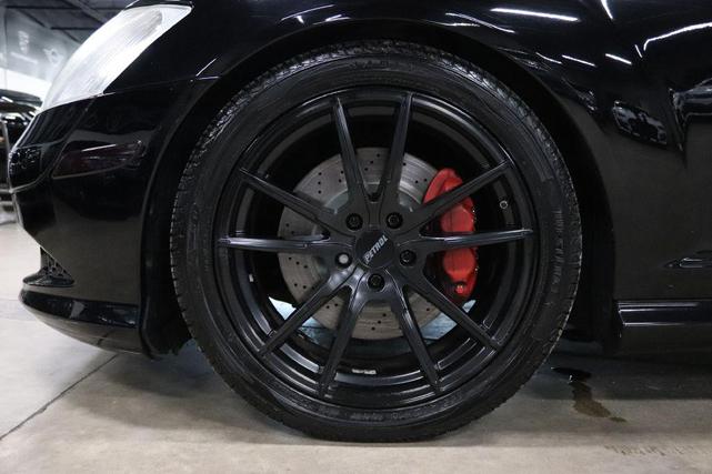 Photo of 2009 BLACK Mercedes-Benz S-Class