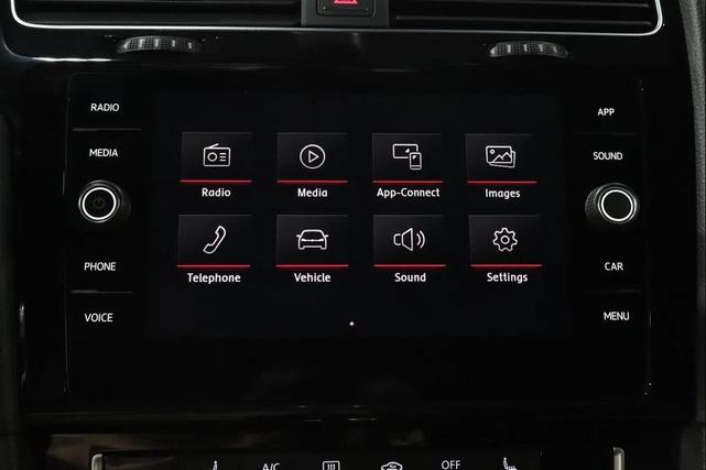 Photo of 2018 Deep Black Pearl Metallic Volkswagen Golf GTI