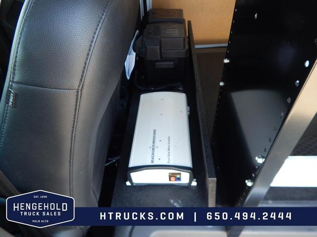 Photo of 2022 White Ford Transit Connect