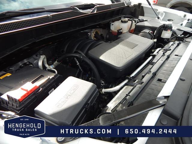 Photo of 2024 White Chevrolet Silverado 1500