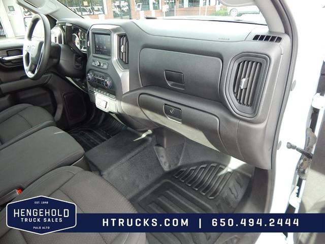 Photo of 2024 White Chevrolet Silverado 1500