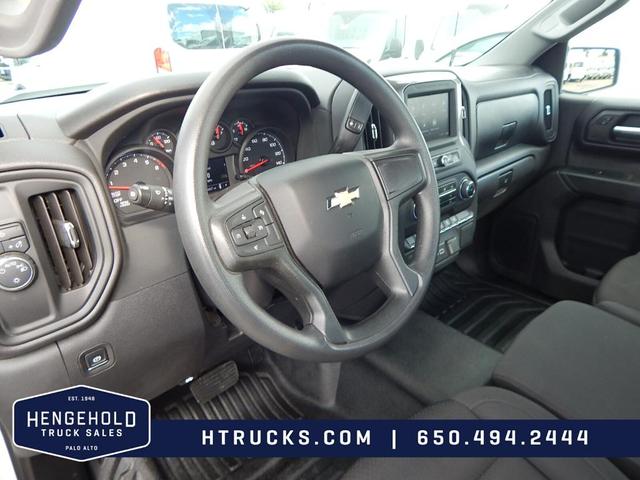 Photo of 2024 White Chevrolet Silverado 1500