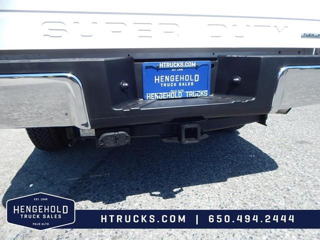 Photo of 2016 White Ford F-250