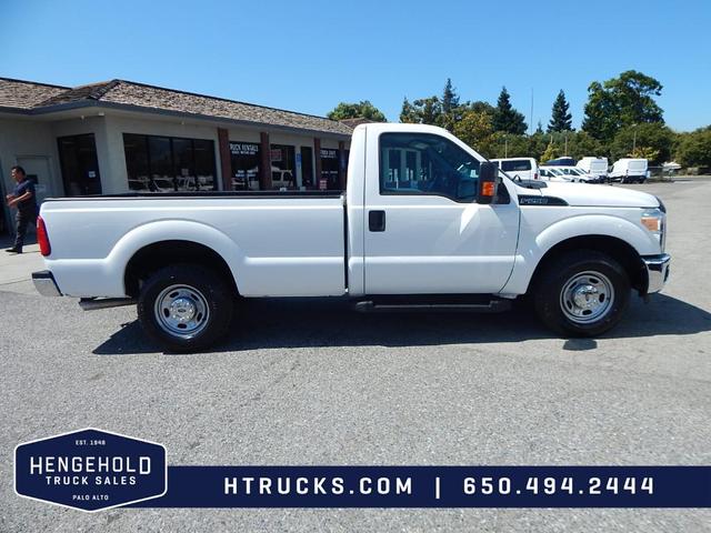 Photo of 2016 White Ford F-250