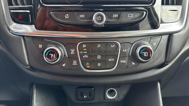 Photo of 2018 Red Chevrolet Traverse