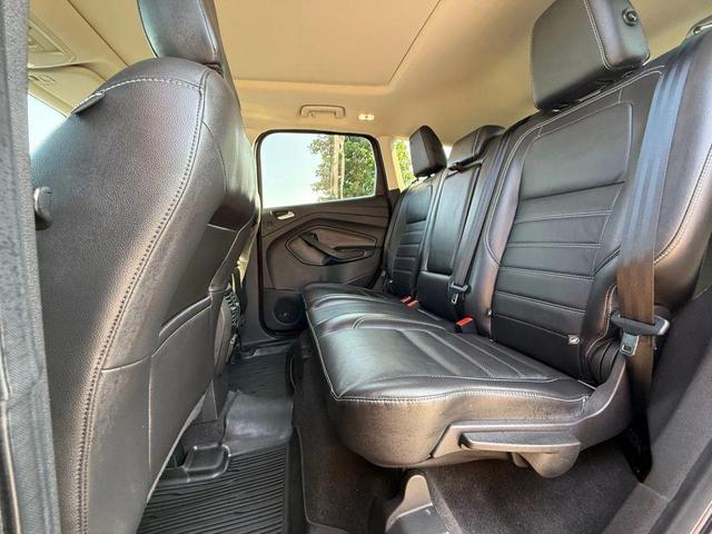 Photo of 2018 Red Ford Escape