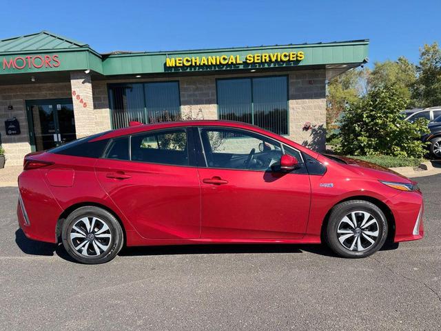 Photo of 2017 Red Toyota Prius Prime