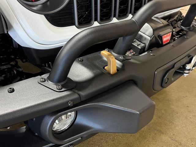 Photo of 2024 Bright White Clearcoat Jeep Wrangler