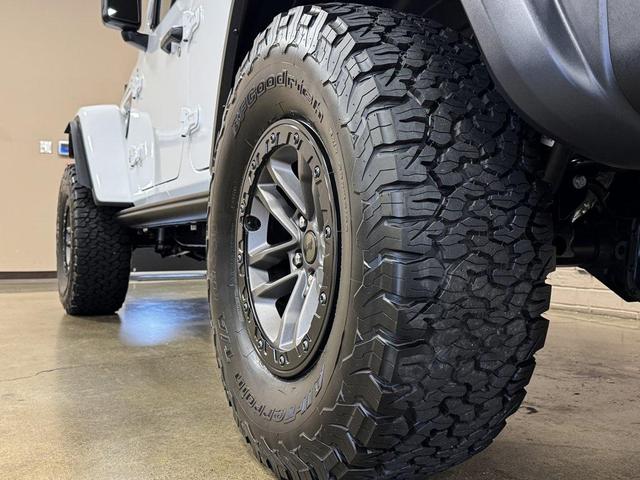 Photo of 2024 Bright White Clearcoat Jeep Wrangler