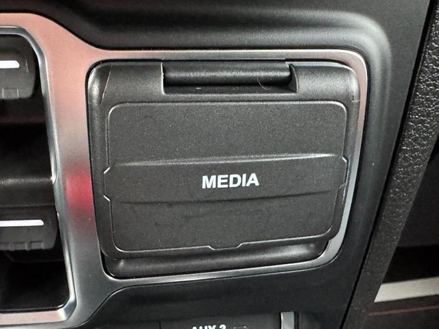Photo of 2024 Bright White Clearcoat Jeep Wrangler