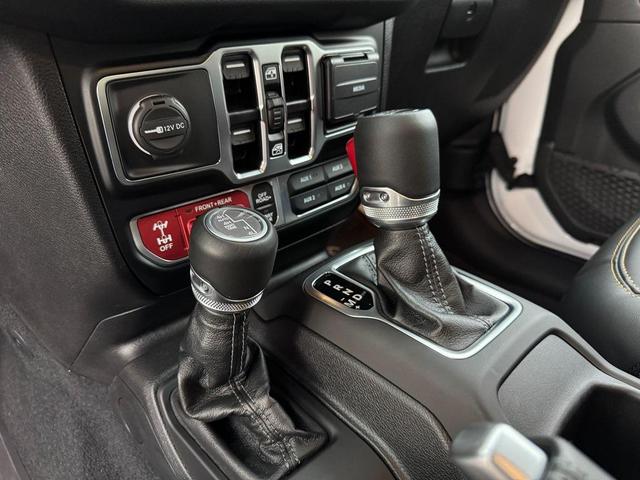 Photo of 2024 Bright White Clearcoat Jeep Wrangler