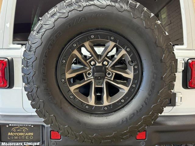 Photo of 2024 Bright White Clearcoat Jeep Wrangler