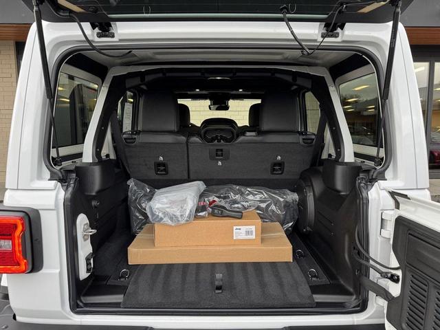 Photo of 2024 Bright White Clearcoat Jeep Wrangler