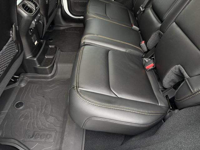 Photo of 2024 Bright White Clearcoat Jeep Wrangler