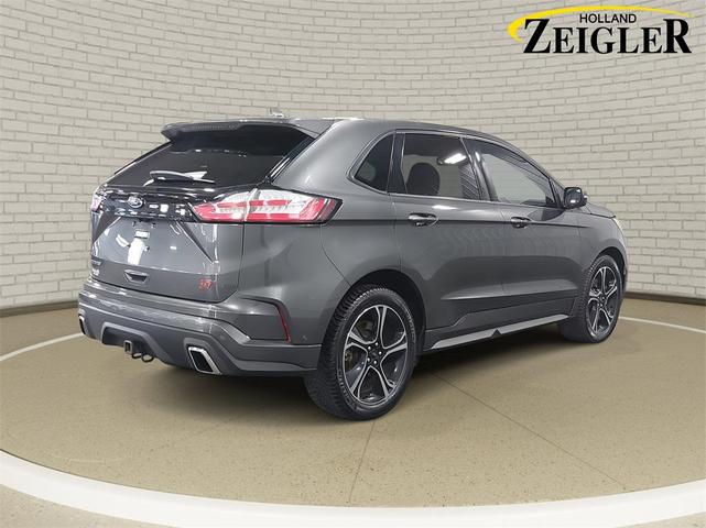 Photo of 2019 Magnetic Metallic Ford Edge