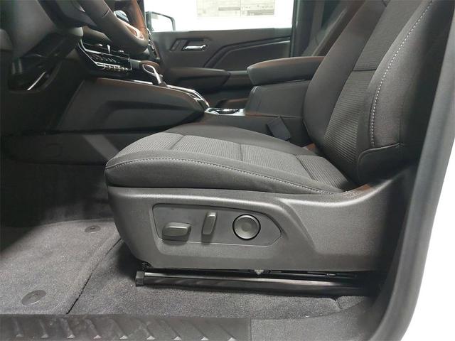 Photo of 2025 Summit White GMC Canyon