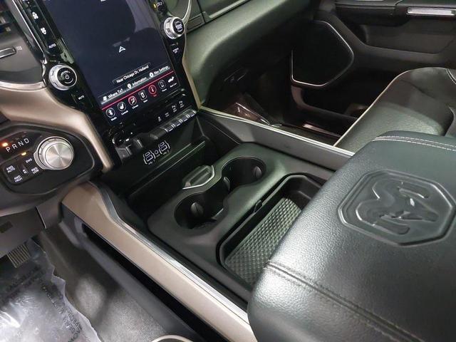 Photo of 2020 Diamond Black Crystal Pearlcoat RAM 1500