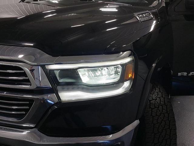 Photo of 2020 Diamond Black Crystal Pearlcoat RAM 1500