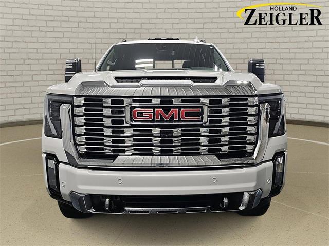 Photo of 2024 White Frost Tricoat GMC Sierra 3500
