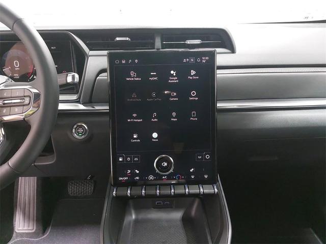 Photo of 2026 Summit White GMC Terrain