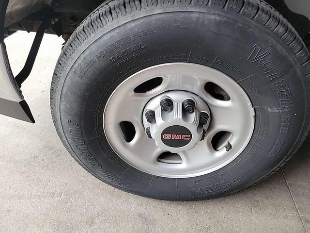 Photo of 2023 Summit White GMC Savana 2500