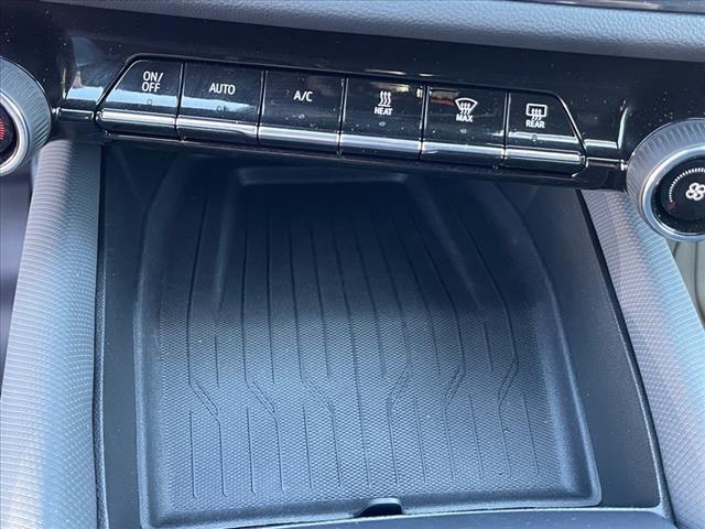 Photo of 2024 Iridescent Pearl Tricoat Chevrolet Equinox EV