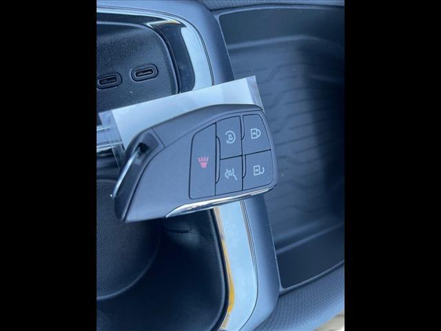 Photo of 2024 Iridescent Pearl Tricoat Chevrolet Equinox EV