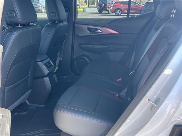 Photo of 2024 Iridescent Pearl Tricoat Chevrolet Equinox EV