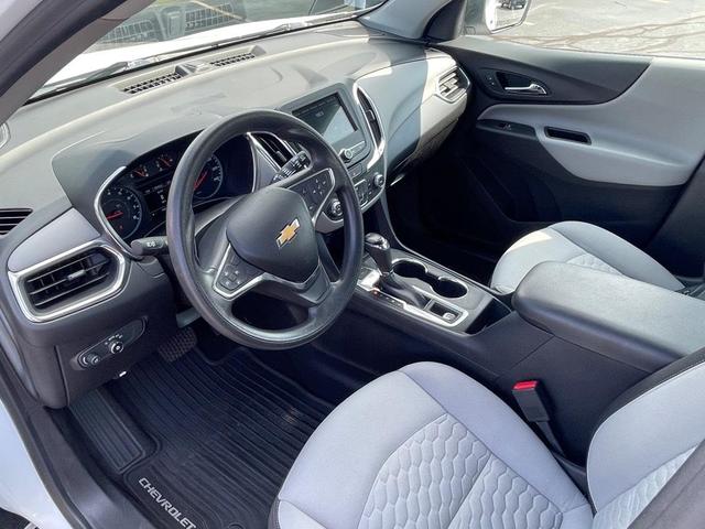Photo of 2019 Summit White Chevrolet Equinox