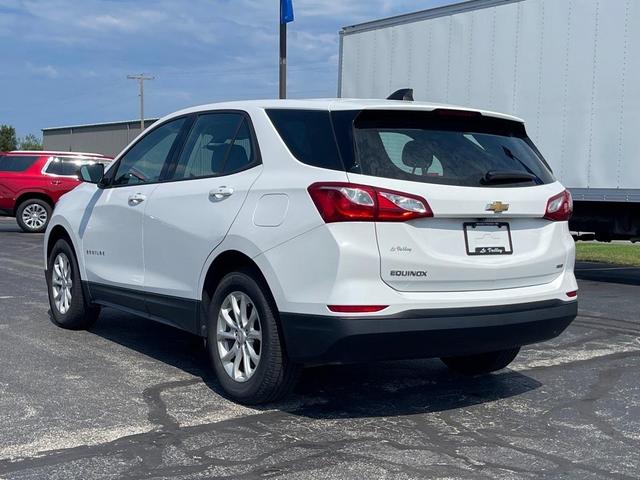 Photo of 2019 Summit White Chevrolet Equinox
