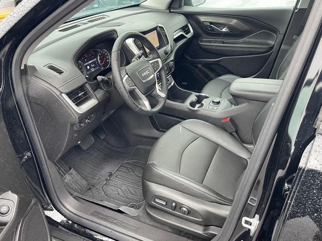 Photo of 2024 Ebony Twilight Metallic GMC Terrain