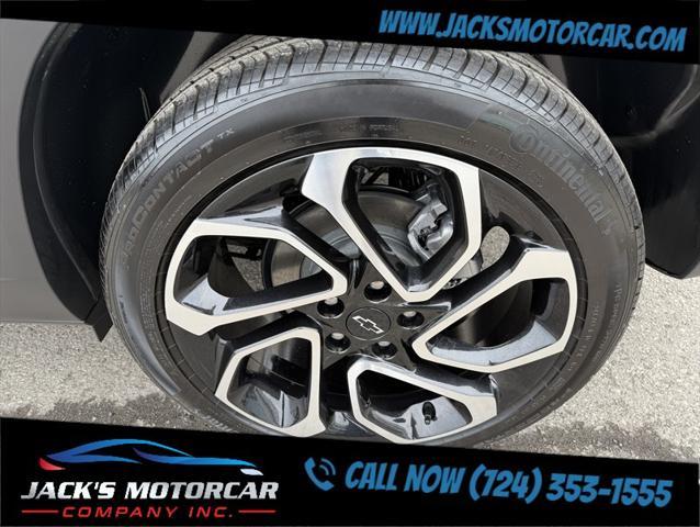 Photo of 2024 Fountain Blue Chevrolet Trax