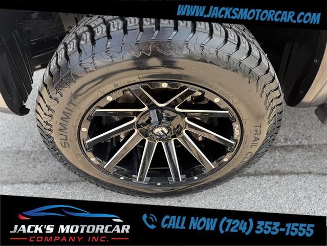 Photo of 2023 Gun Metallic Nissan Titan