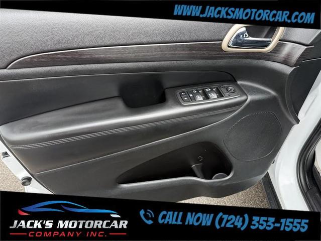 Photo of 2014 Bright White Clearcoat Jeep Grand Cherokee