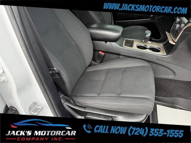 Photo of 2014 Bright White Clearcoat Jeep Grand Cherokee