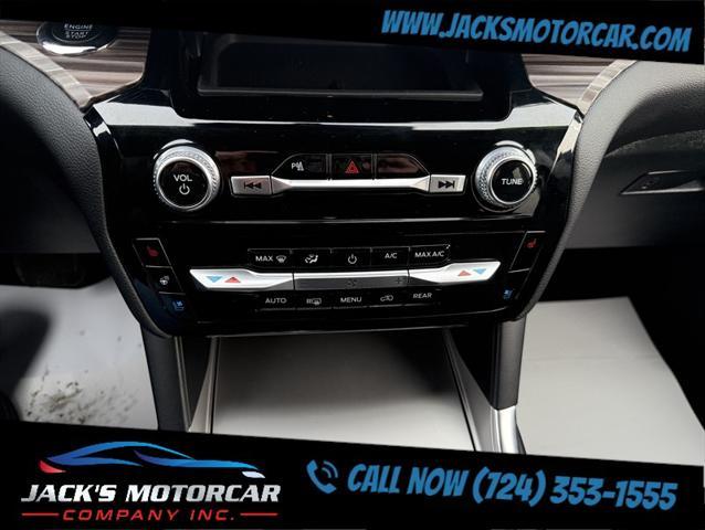 Photo of 2024 Agate Black Metallic Ford Explorer