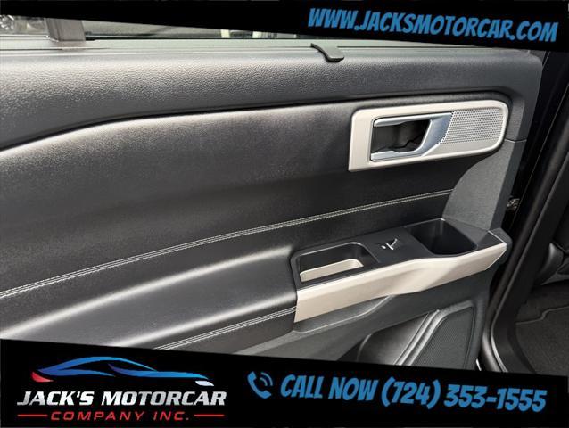 Photo of 2024 Agate Black Metallic Ford Explorer