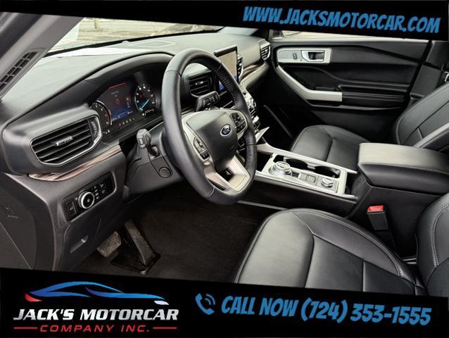 Photo of 2024 Agate Black Metallic Ford Explorer