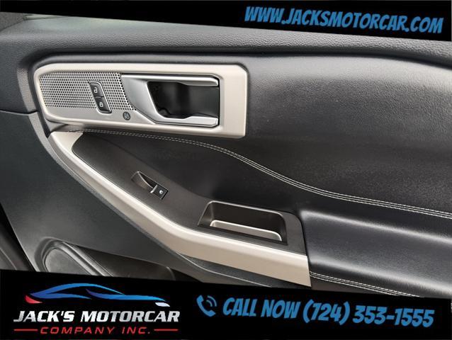 Photo of 2024 Agate Black Metallic Ford Explorer