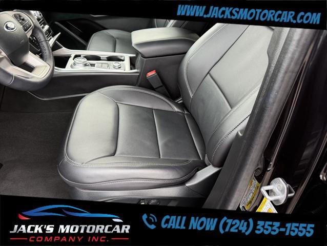 Photo of 2024 Agate Black Metallic Ford Explorer