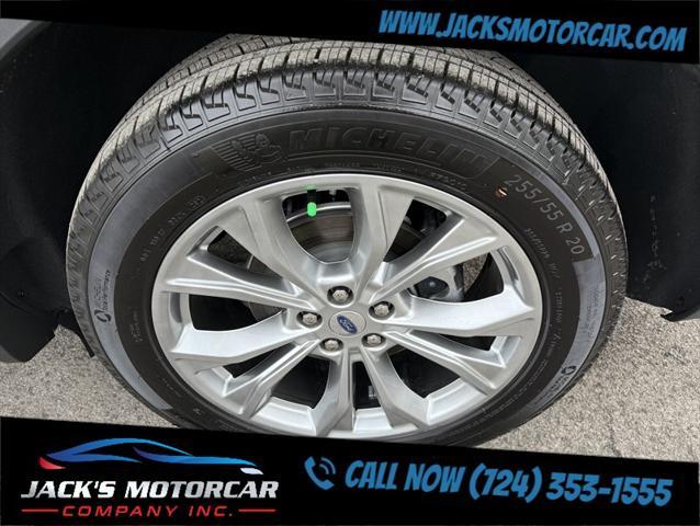 Photo of 2024 Agate Black Metallic Ford Explorer