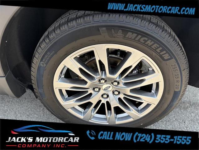 Photo of 2025 Star White Metallic Tri-Coat Ford Explorer
