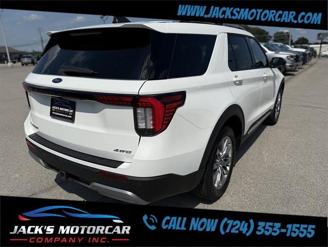 Photo of 2025 Star White Metallic Tri-Coat Ford Explorer