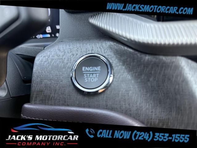 Photo of 2025 Star White Metallic Tri-Coat Ford Explorer