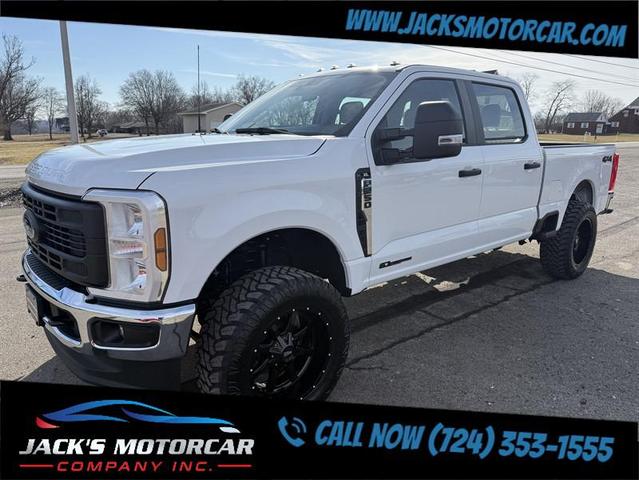 Photo of 2024 Oxford White Ford F-250