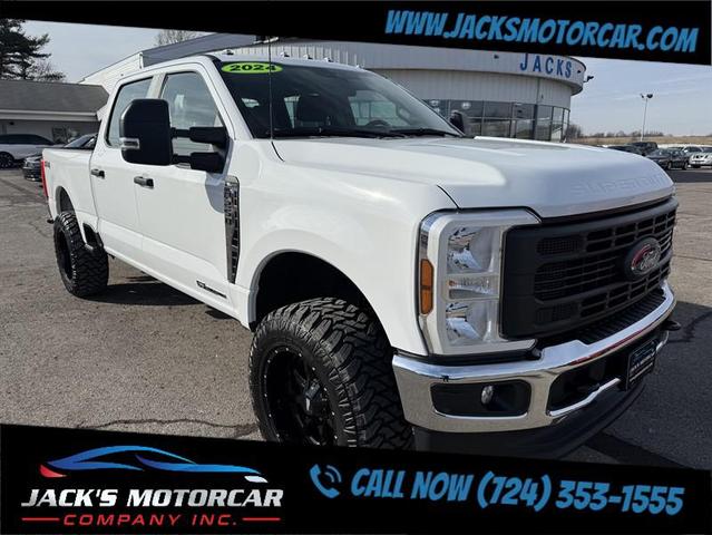 Photo of 2024 Oxford White Ford F-250