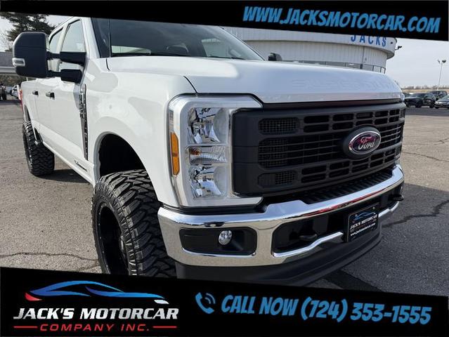 Photo of 2024 Oxford White Ford F-250