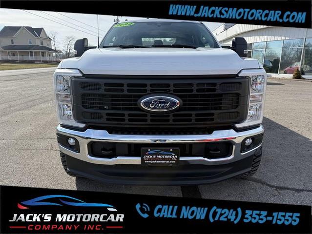 Photo of 2024 Oxford White Ford F-250