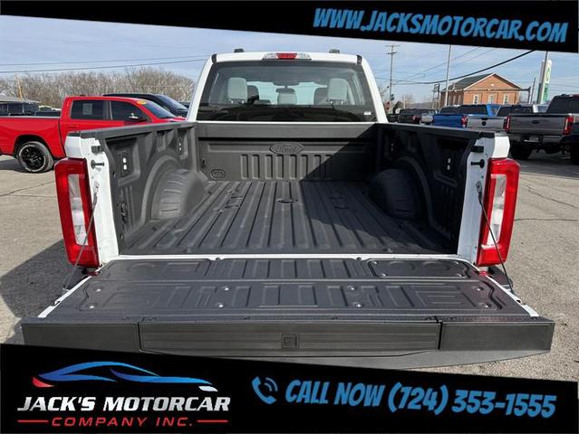 Photo of 2024 Oxford White Ford F-250